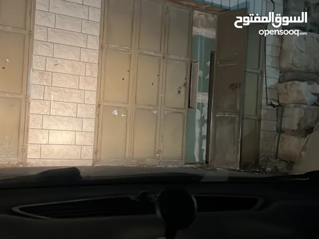 مخازن للإيجار