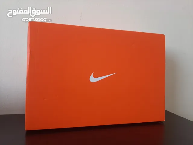 شوز Nike اصلي جديد بالكرتون