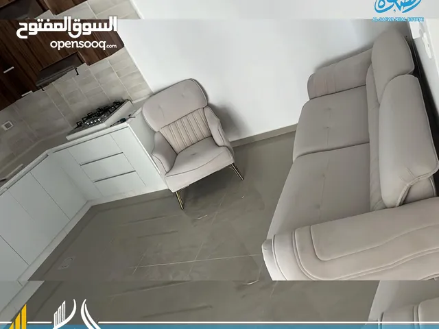 استديو مميز سوبر ديلوكس جديد مع اطلاله قريب من كل الخدمات خمس دقائق عن وسط البلد
