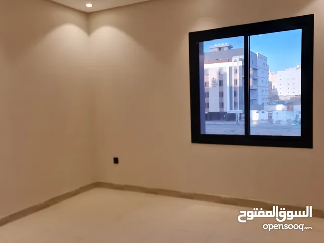 210 m2 5 Bedrooms Apartments for Sale in Jeddah Ar Rayyan