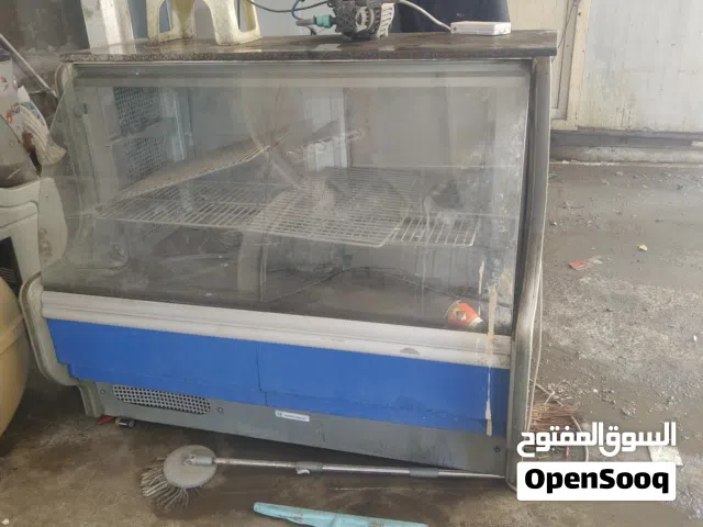 عارضة او فريز كيك وحلويات ولحوم للبيع عدد2