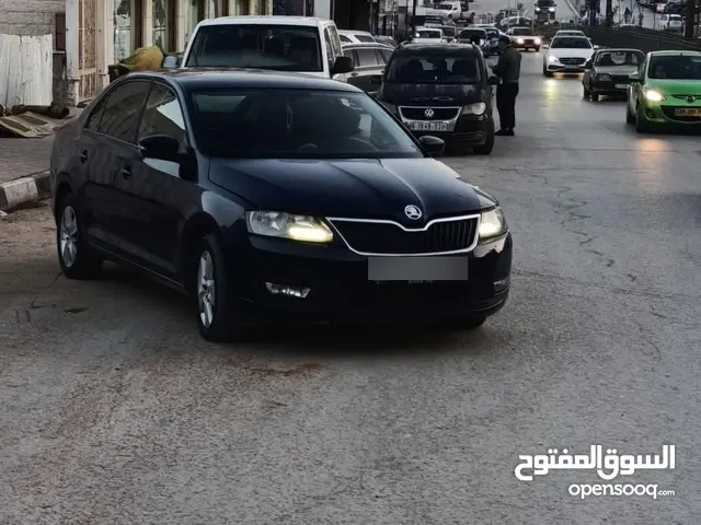 سيارة سكودا رابيد 2018 للبيع  60000 ألف نقدآ