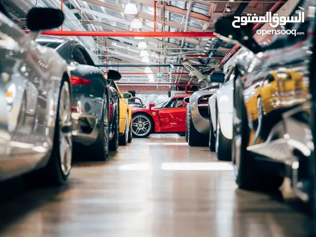 مركز صيانة سيارات مجهز بالكامل للبيع في الشارقة - الصجعة