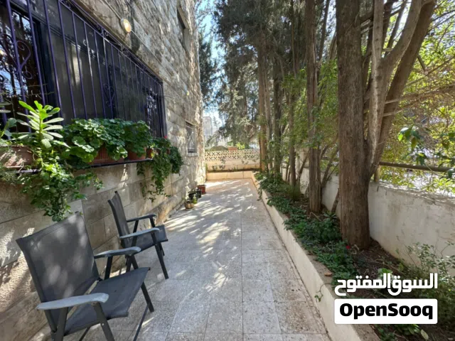 200 m2 3 Bedrooms Apartments for Rent in Amman Jabal Al-Lweibdeh