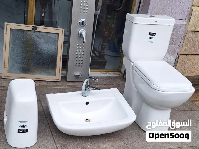 طقم حمام بحالة ممتازة والبيع مفرق او كامل ما في مشكلة شور مقاس 145/190سم جك دوش مغسلة مقعده طاقة