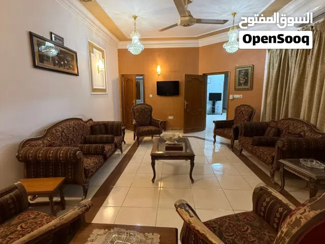 200 m2 2 Bedrooms Townhouse for Rent in Baghdad Mansour