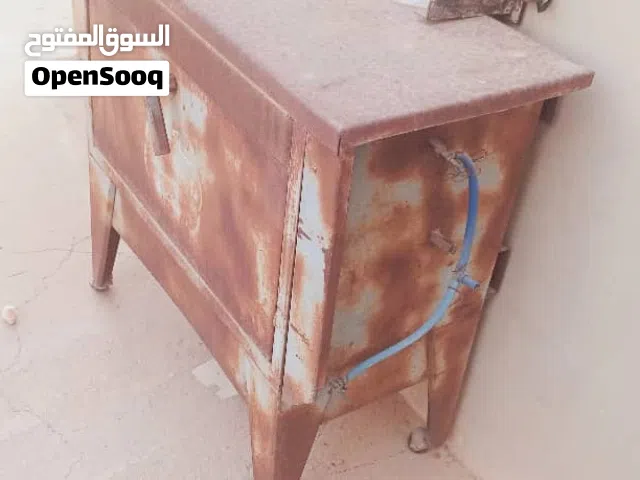 كوشة غاز الحجم الكبير النوعية الاولى ومعها الطاجين ونظيفة وشغالة ممتازة