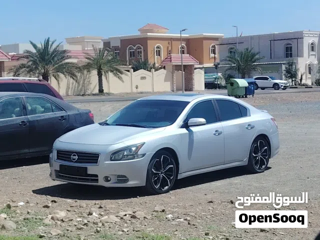 2012 نيسان مكسيما SR1