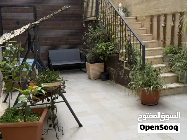 منزل وحديقه