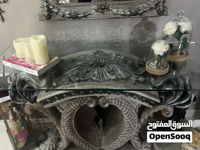 مدخل لون ذهبي وسكني  مع وجه سكريت  ومرايا