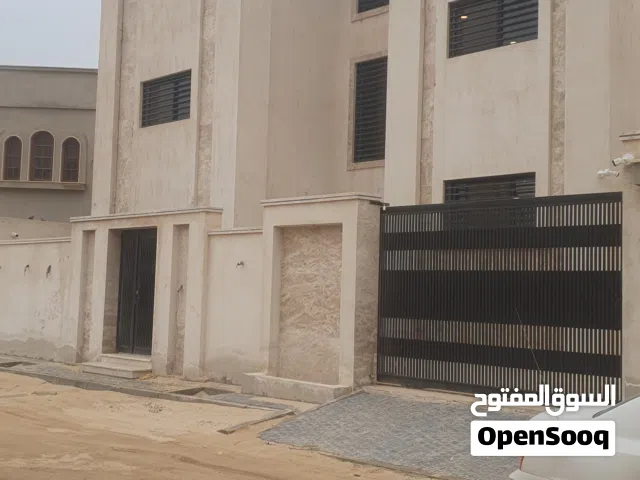 300 m2 3 Bedrooms Villa for Rent in Benghazi Al-Hai Al-Jamei