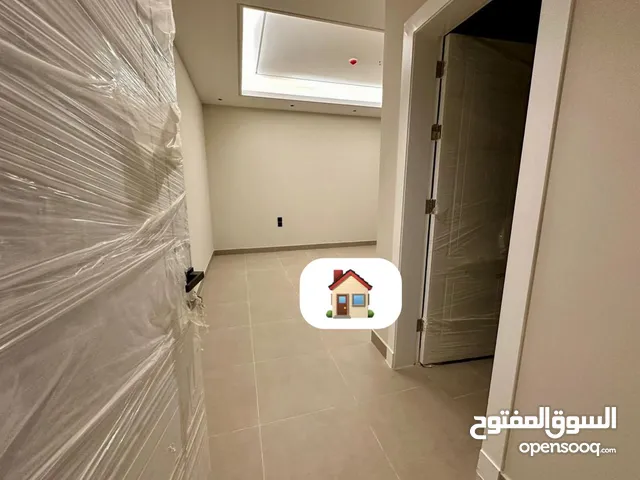 174 m2 3 Bedrooms Apartments for Rent in Al Riyadh Hittin