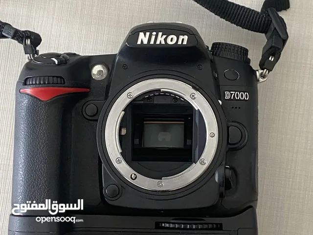 كاميرا نيكون d7000 مع مجموعة عدسات