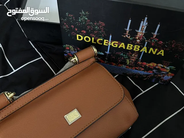 شنطة دولتشي آند غابانا (Dolce & Gabbana) - إصدار نادر باللون البرتقالي الداكن