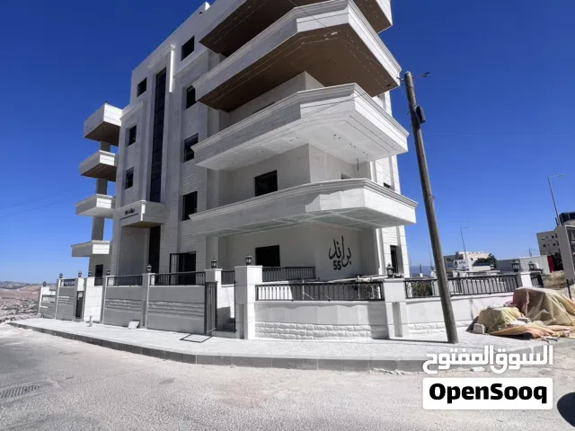 شقة أرضية 196م براند 55 تشطيبات فندقية * اطلالة خيالية موقع مميز، خصوصية عالية، وتصميم مودرن فاخر