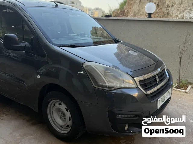 2016 Peugeot Partner Standard