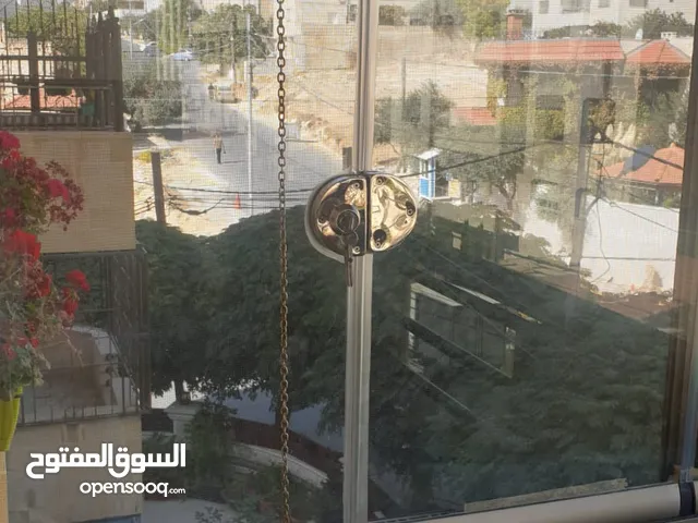 194m2 3 Bedrooms Apartments for Sale in Amman Tla' Ali