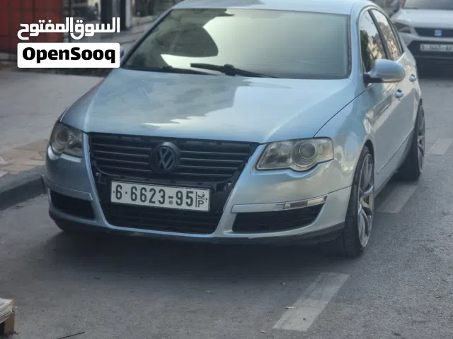 2010 Volkswagen Passat Standard