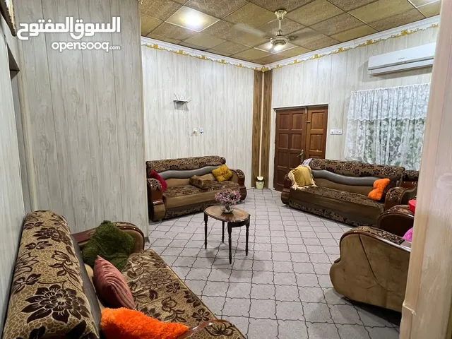 130 m2 3 Bedrooms Townhouse for Sale in Basra Al-Hayyaniyah