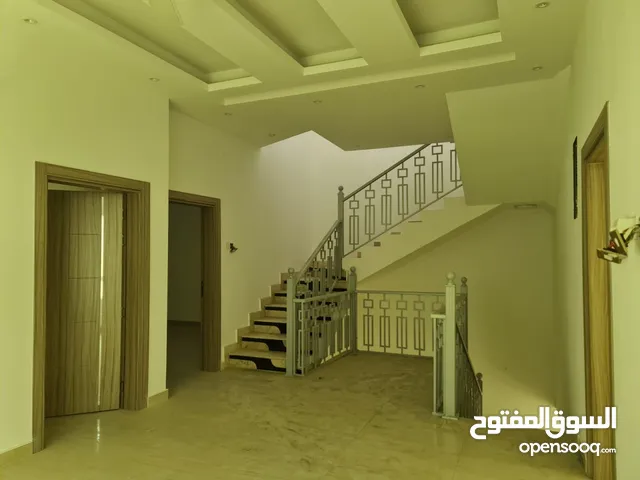 320m2 More than 6 bedrooms Villa for Sale in Muscat Al Khoud