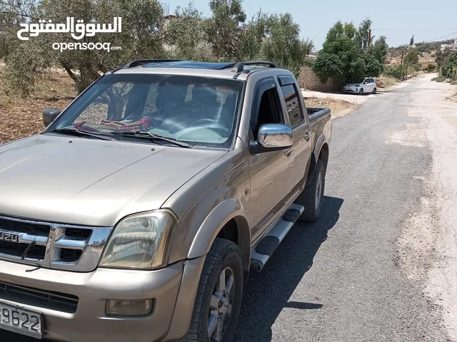 ايسوزو ديماكس 4*4 2005