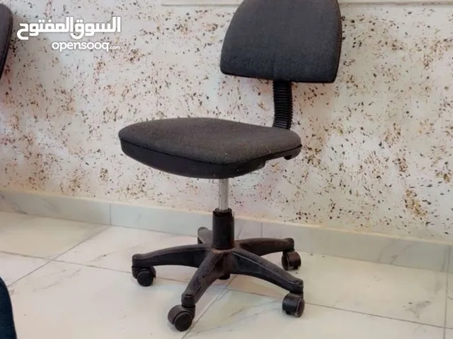 كرسي مكتب دوار بعجال بحاله جيدة جدا