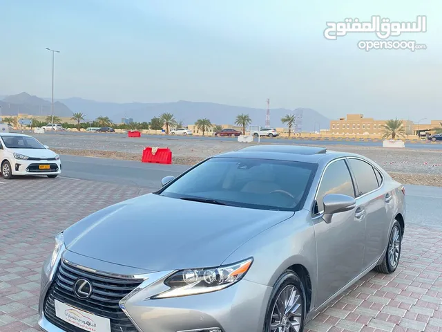 Lexus ES 2018 in Al Dakhiliya