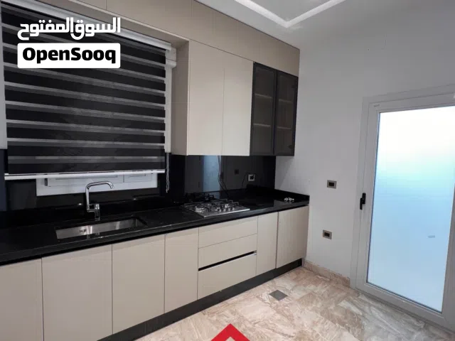 220 m2 3 Bedrooms Apartments for Rent in Tripoli Al-Nofliyen