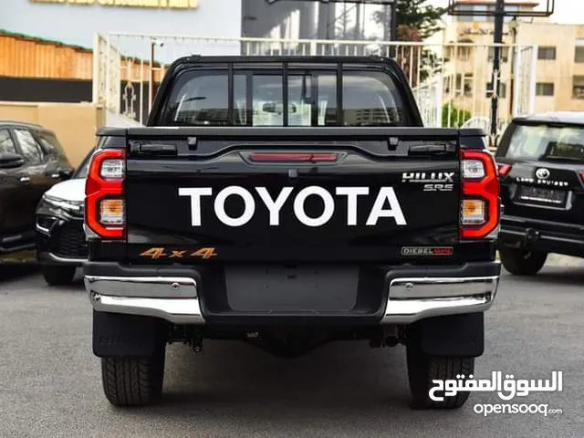 #Toyota Hilux 2024 #تويوتا هايلوكس 2024 اتوماتيك لون اسود القوة : 148حصان