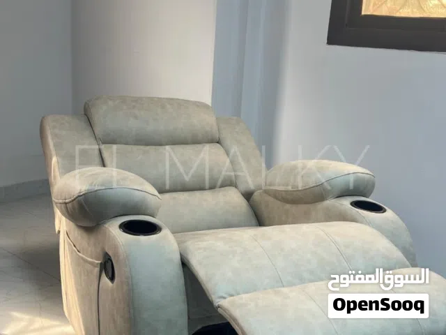 افخم كرسي ليزي بوي: الراحة الفاخرة في منزلك  - تصميم مريح وداعم للظهر والرقبة يتيح لك الاسترخاء