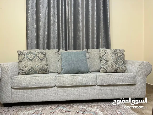 صوفا 3+2 + طاولة تلفاز