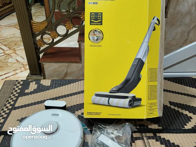 مكينات تنظيف المنزل الداخلي شبه جديدة مع الاكسسوارات مالهن فرررررصة اللي يريد يهدي اهل بيته