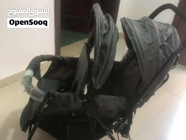 عربة أطفال زوجية للبيع ( يمكن تحويل one bye او ly bye ) داخل و خارج طرابلس