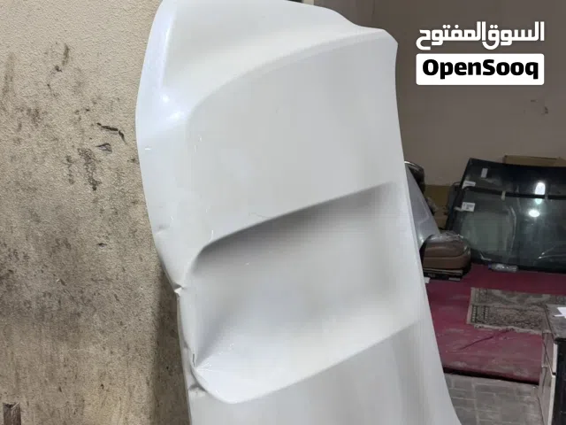 بونيت استيشن صبغ وكاله اللون ابيض( فيها ضربه قدام ) 2022+ bonet ( hood ) for land Cruiser 2022+
