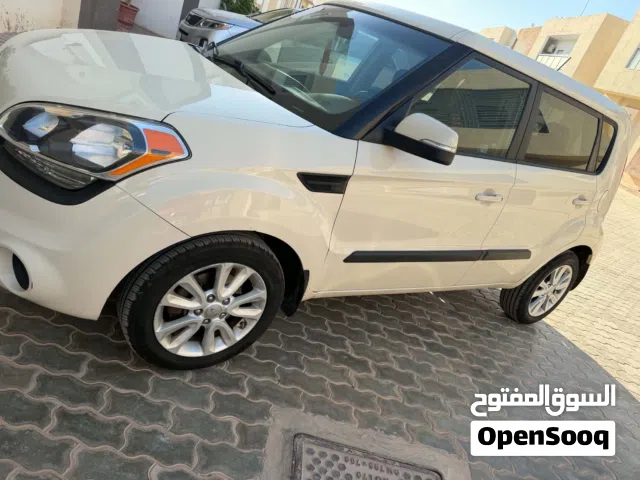 2013 كيا سول EX