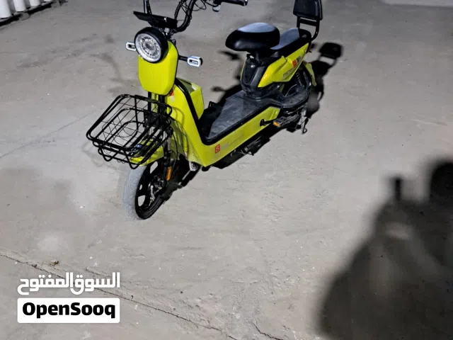 دراجه شحن جديده مستخدمه يوم واحد ماخذها من الوكيل
