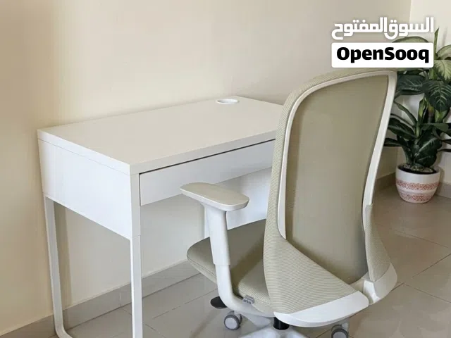 Desk with office Chair