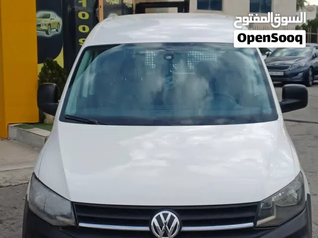 فوكس فاجن كادي موديل 2018 فحص كامل للبيع بالتقسيط بدفعه اولى 1200 دينار والباقي اقساط شهريه