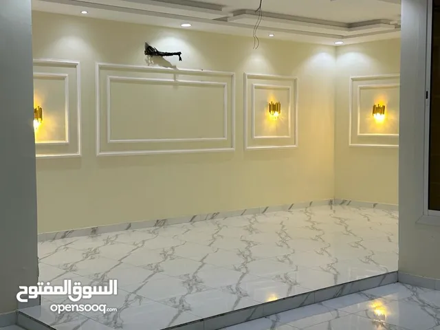 290 m2 More than 6 bedrooms Villa for Rent in Jeddah As Salhiyah