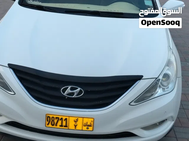 2013 هيونداي سوناتا Standard