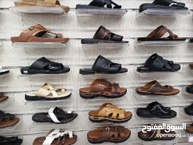 45 Casual Shoes in Al Dakhiliya