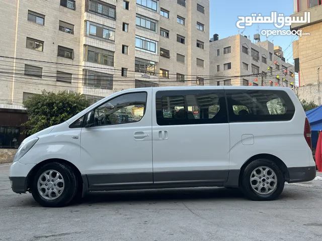 Hyundai H1 2009 in Nablus