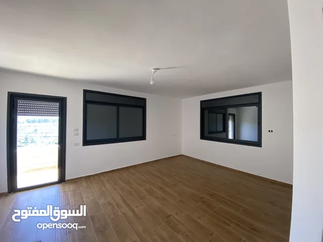 163 m2 3 Bedrooms Apartments for Sale in Ramallah and Al-Bireh Birzeit