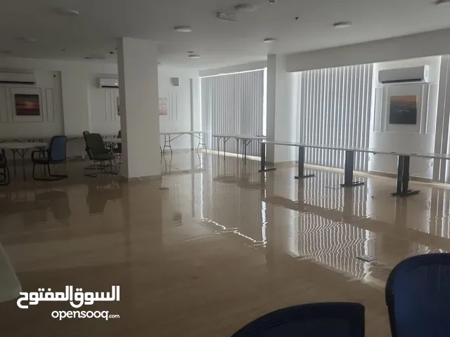 متوفر قاعات تدريب للإيجار في الموالح