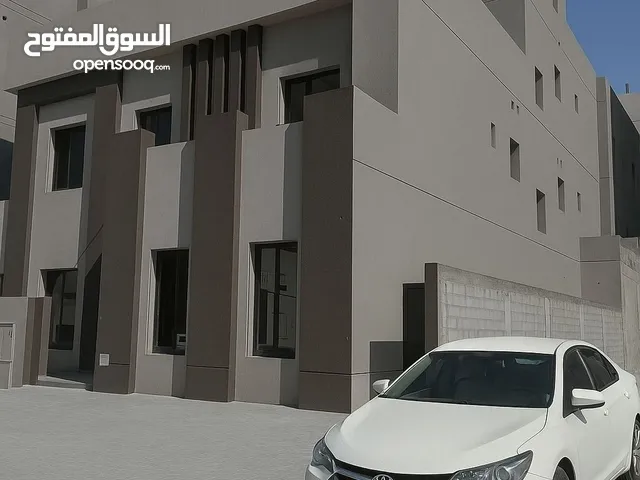 للبيع فيلا في المطلاع