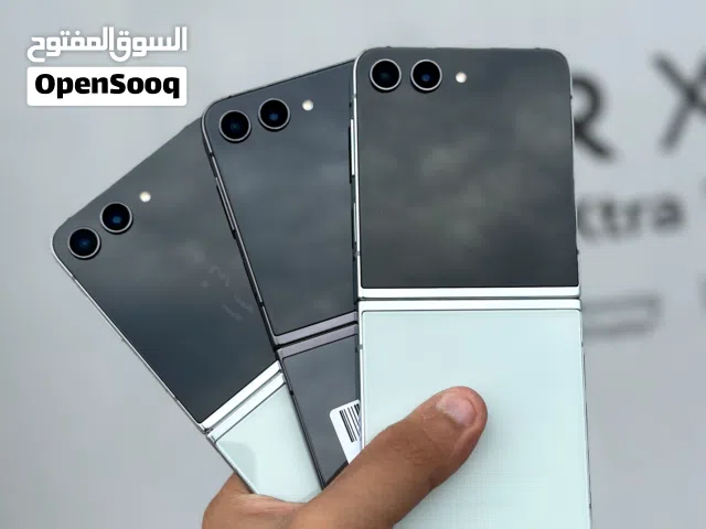 عرض خااص : Samsung Z flip 5 256gb هاتف بحالة الوكالة بدون اي شموخ أو مشاكل مع ضمان و ملحقات بأقل سعر