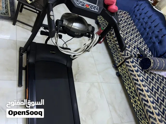 سير رياضي نظيف جدا ماركه الومبيا يتحمل وزن الى 120 كيلو