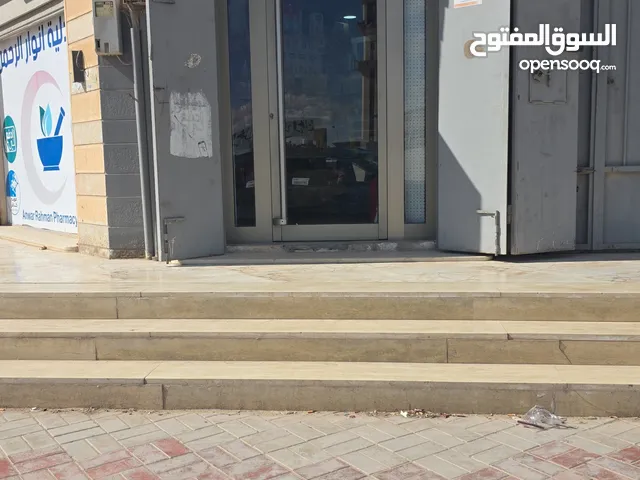 عدد اثنين باب حديد انظاف