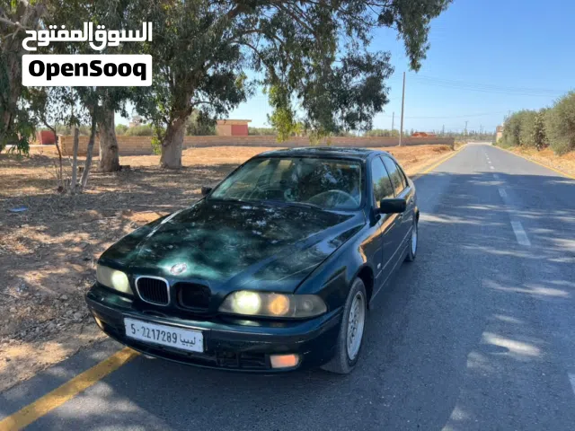 BMW M5 520i