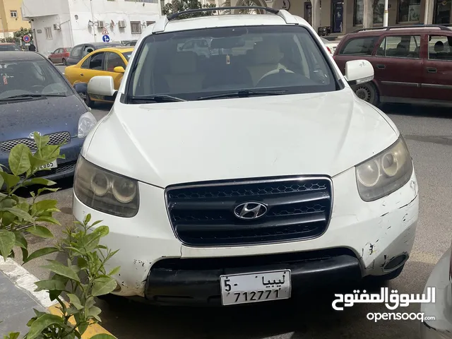Used Hyundai Grand Santa Fe in Tripoli